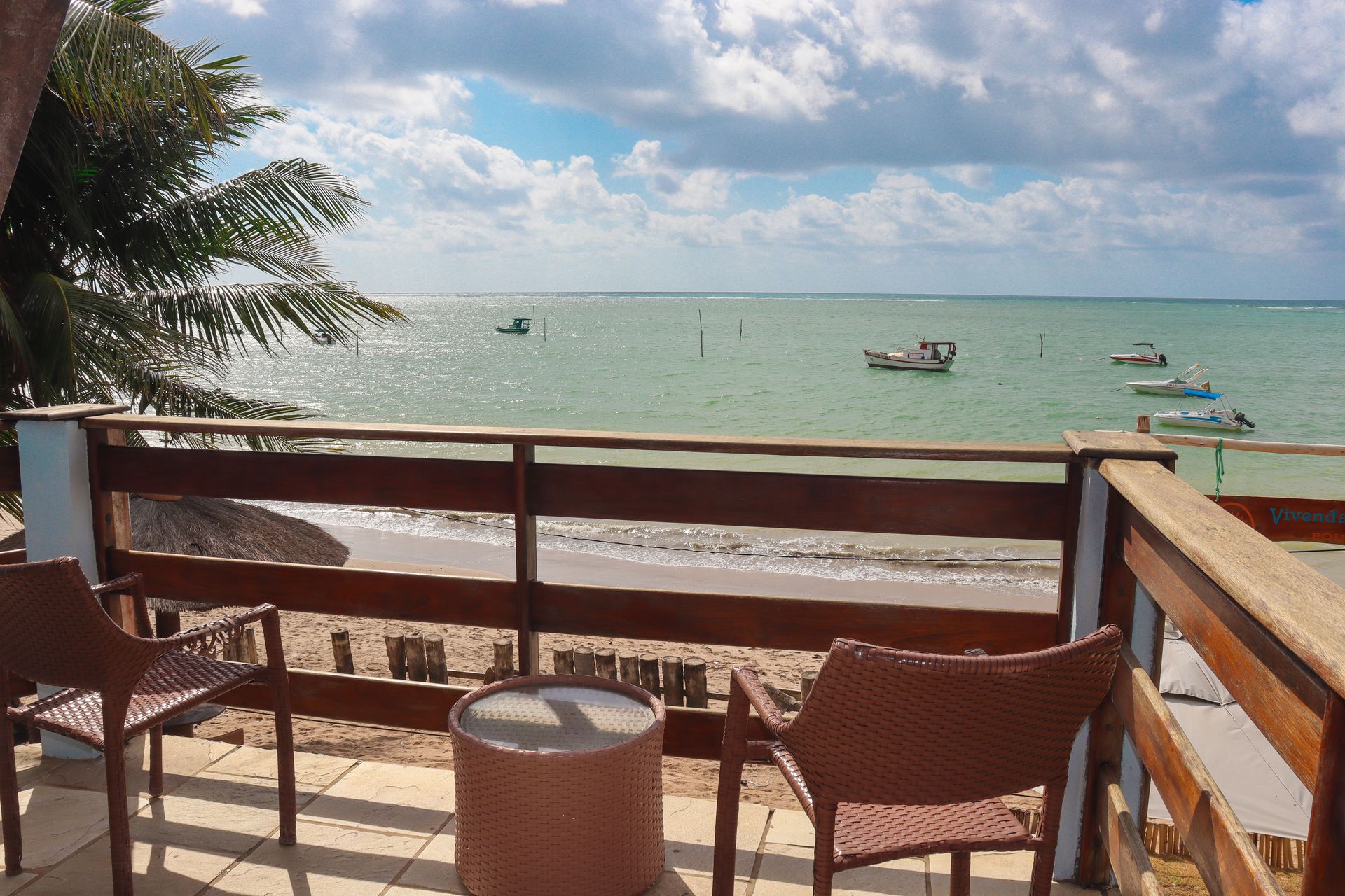 Area externa pousada vivenda oriente