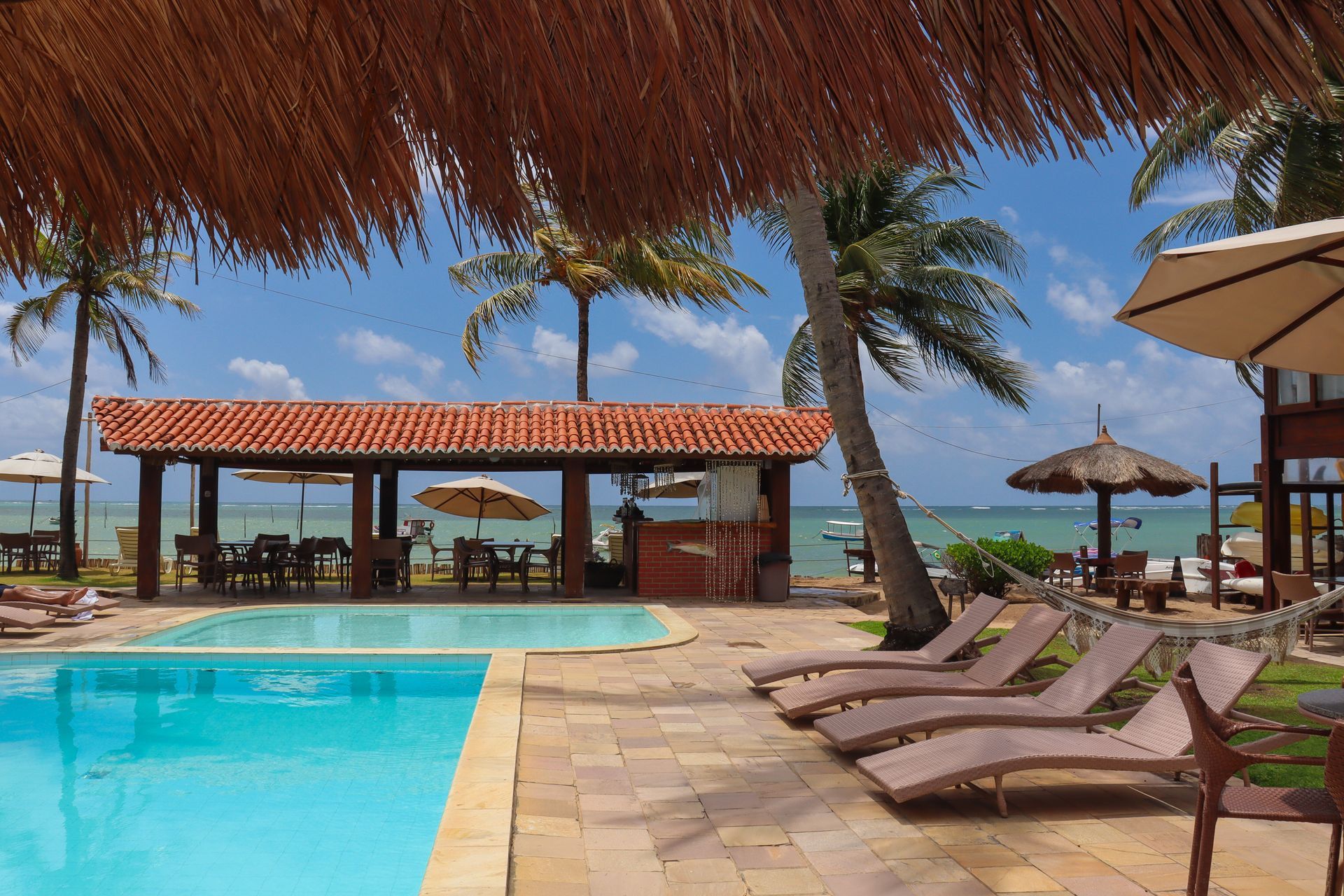 Piscina pousada vivenda oriente 