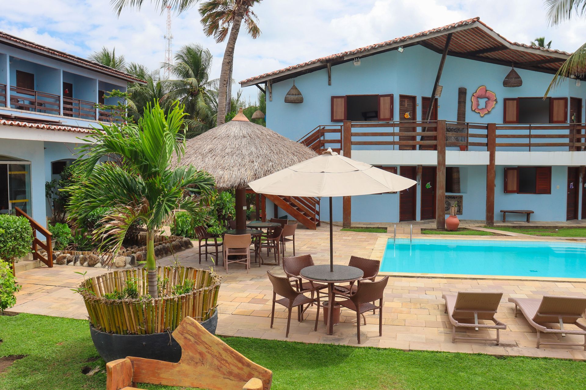 Piscina pousada vivenda oriente 