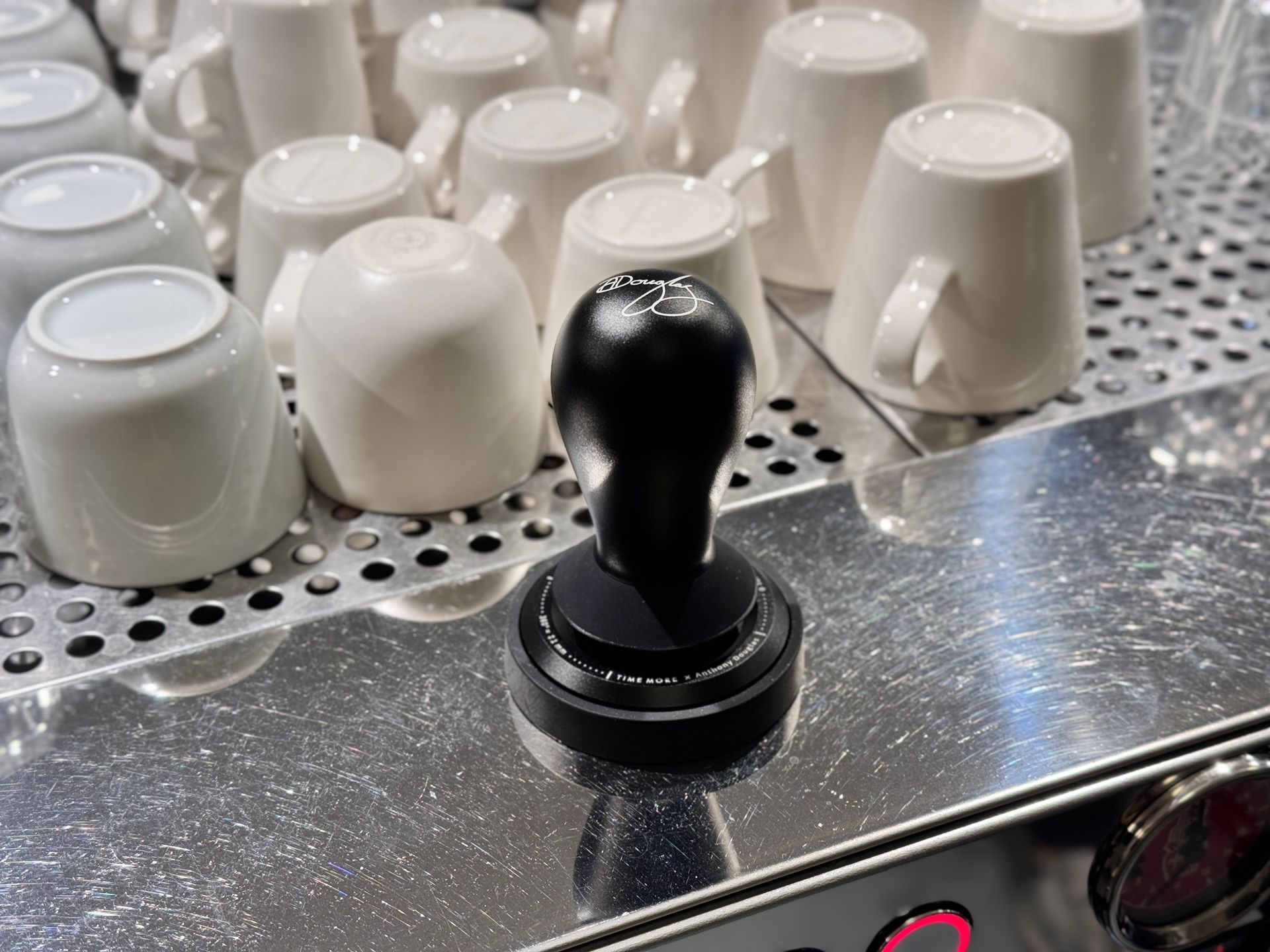 Image of a city guide banner for an article about eating and drinking in that particular place.