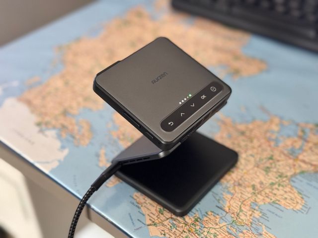Aurzen Zip Review | Reviewing The Ultra Portable Aurzen Projector