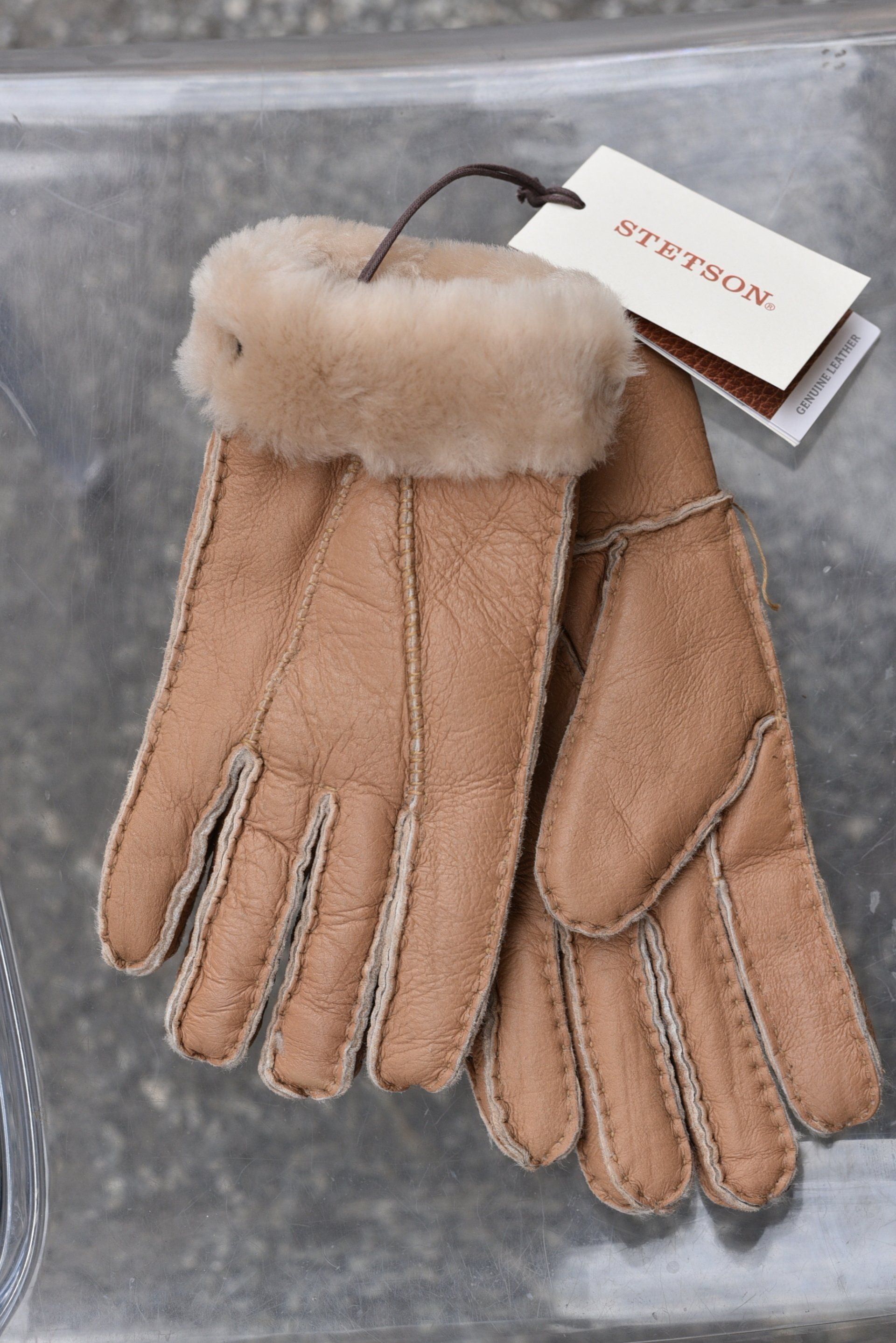 abiti estivi e cappelli da donna