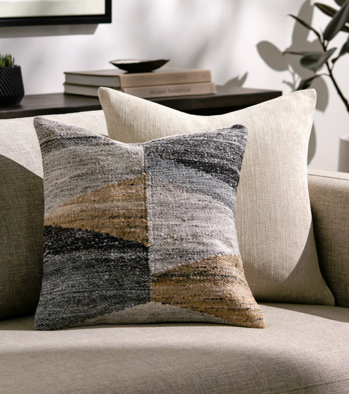 Perrino Home Furnishings living room, kitchen, bedroom pillows. Throw pillows and accent pillows.