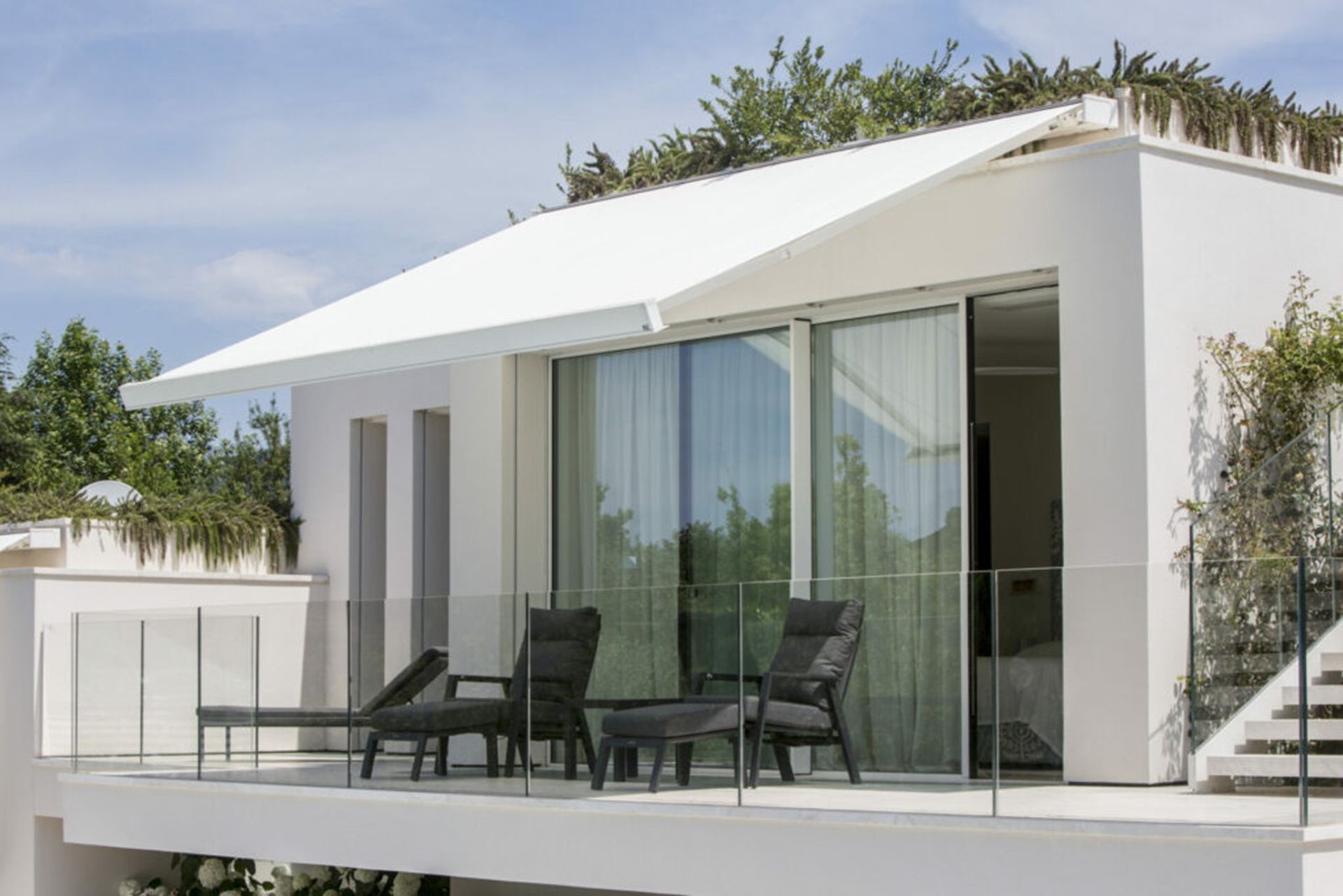 Sun protection awning