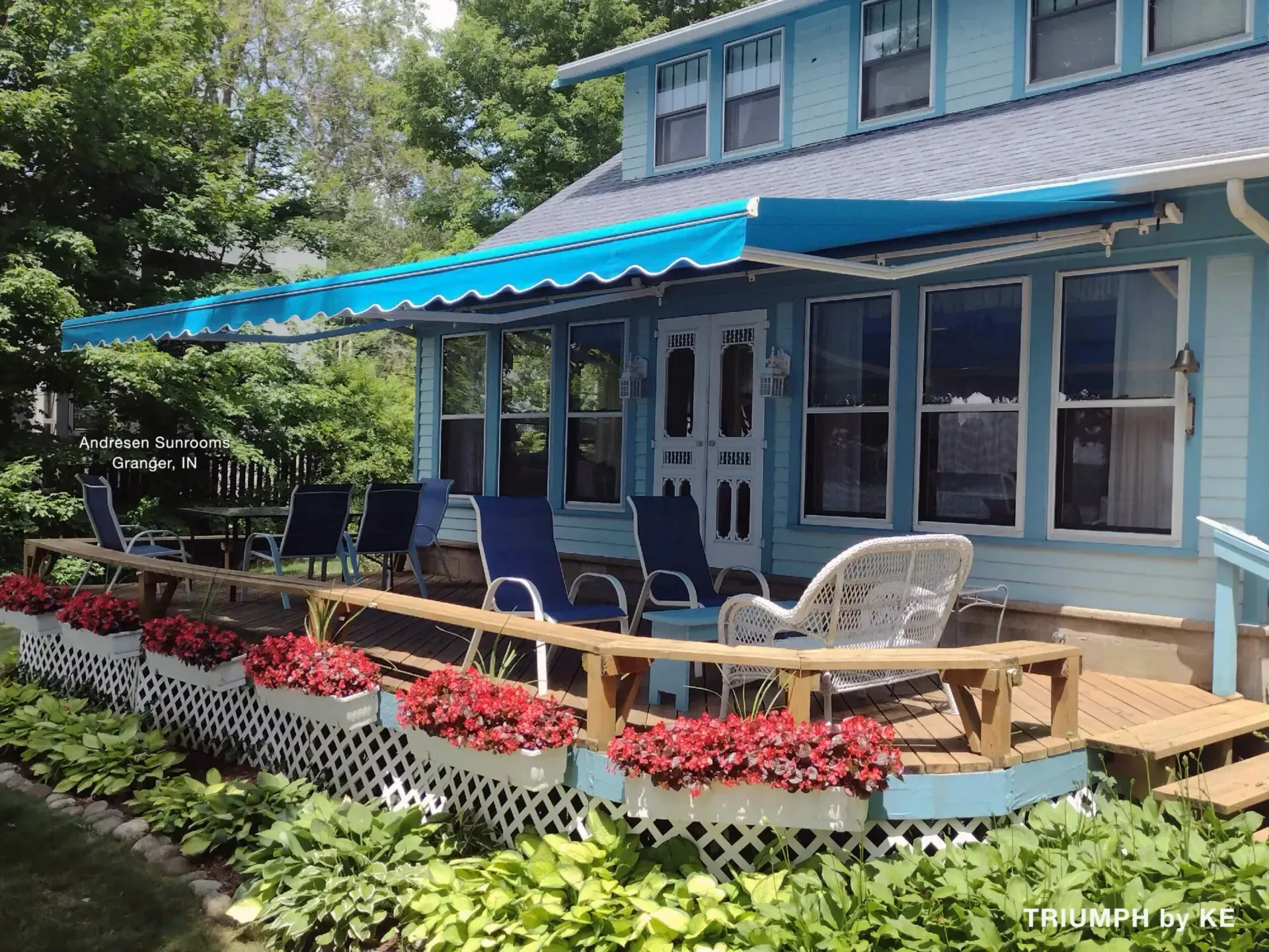 retractable awning with scallop edge over back deck