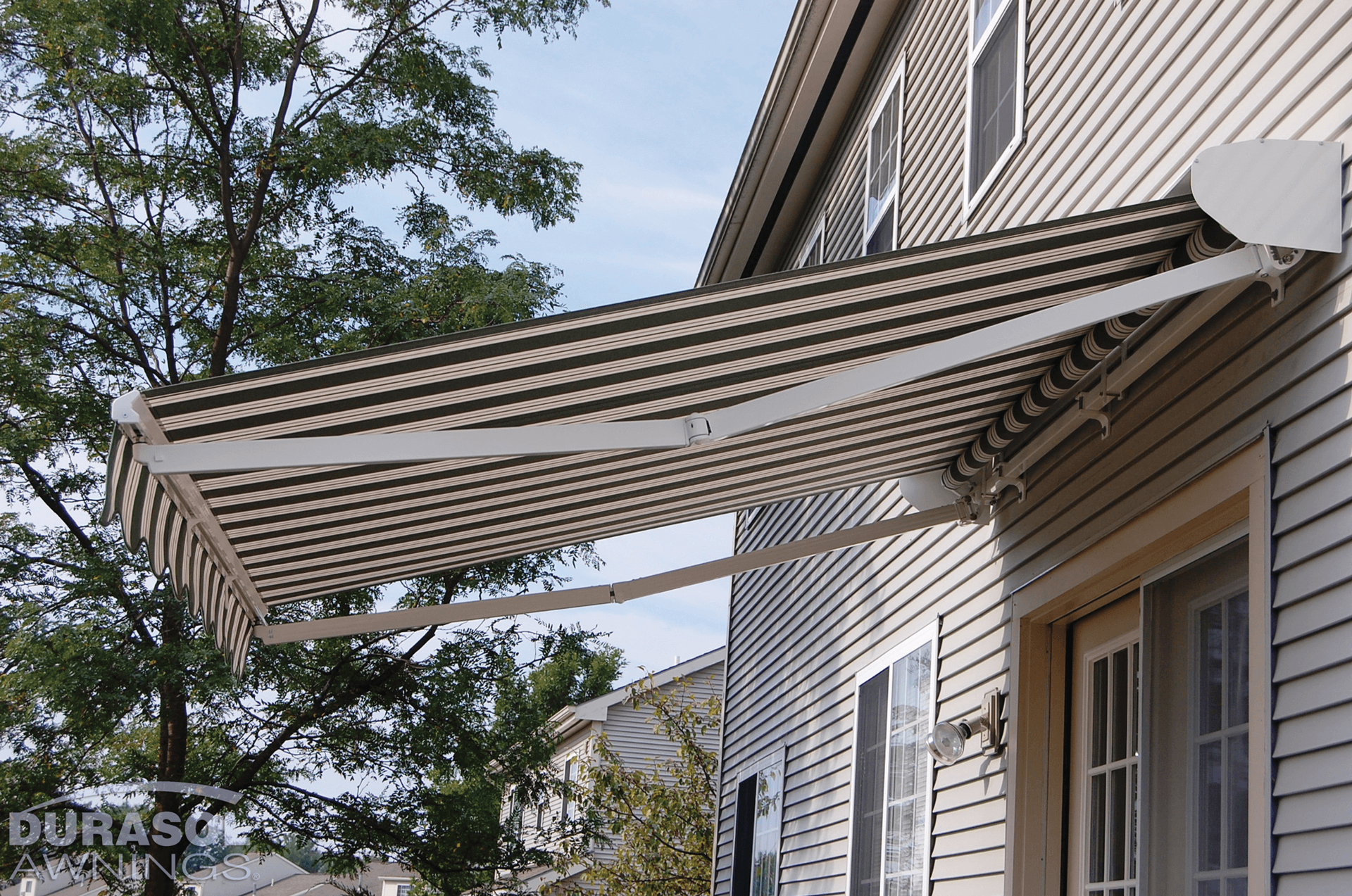 retractable backyard outdoor shading cover.