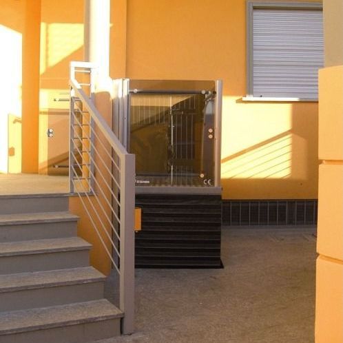 MidiLevel, la solución ideal para llegar a balcones o rellanos, apta para su instalación en ambientes interiores y exteriores