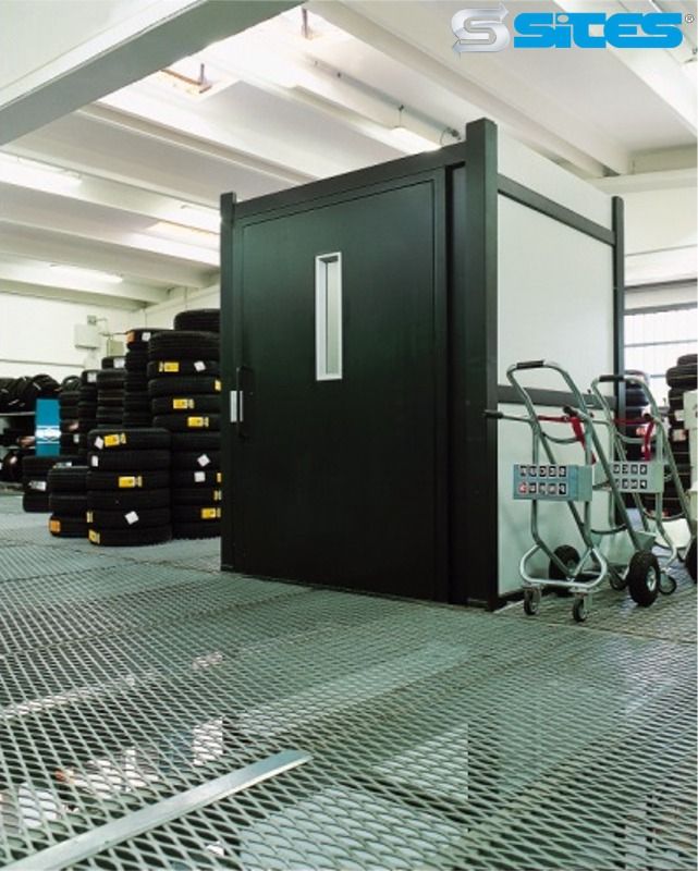 Piattaforme di sollevamento merci e montacarichi su misura