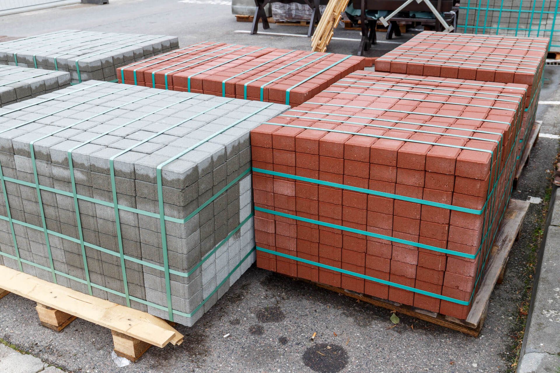 Cement and Clay Brick Pallets