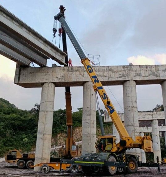 Grúas Transportes Maniobras y Servicios SA de CV   Fabricación,subministro y montaje de trabes