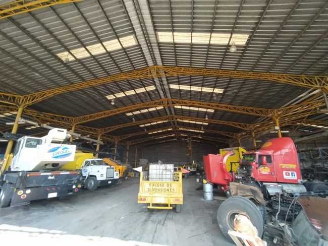 Grúas Transportes Maniobras y Servicios SA de CV  Mecánica y mantenimiento