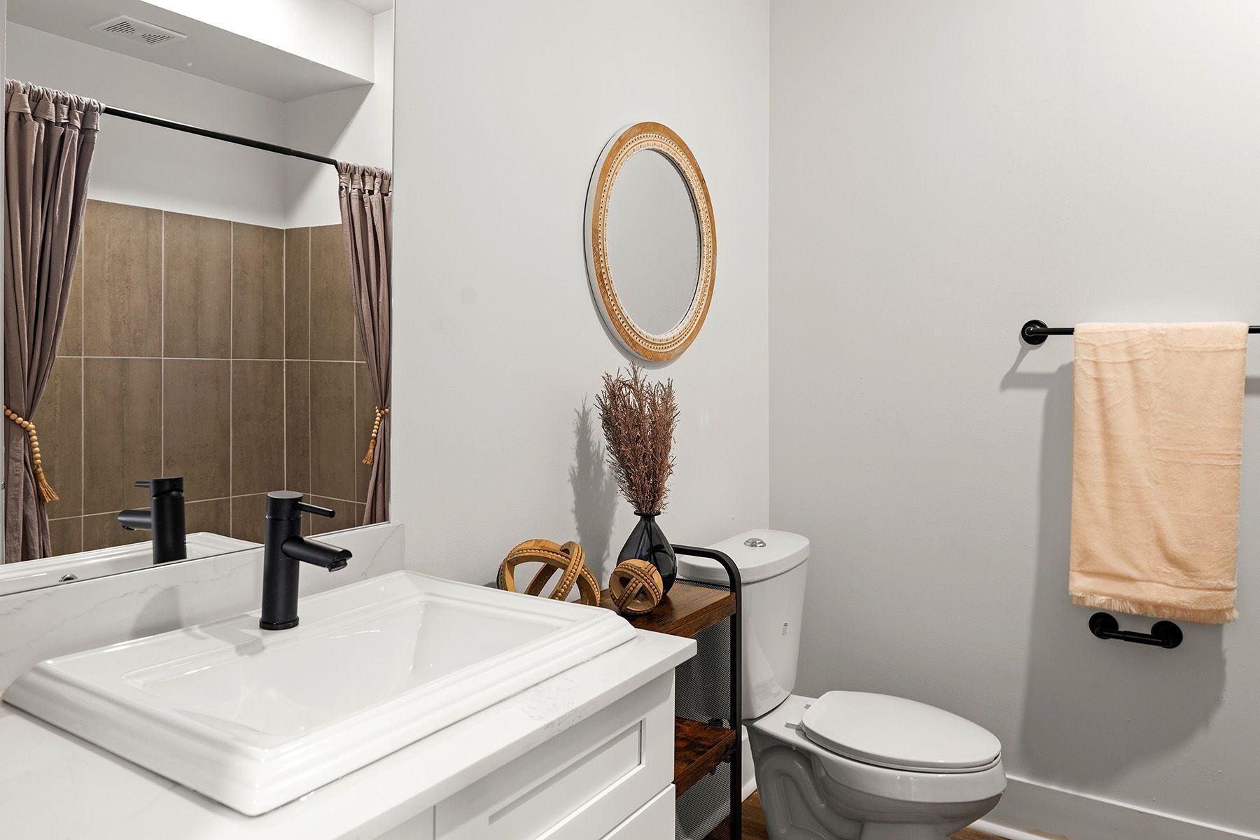 apartment bathroom at Pointe Grand Brunswick in Brunswick, GA.