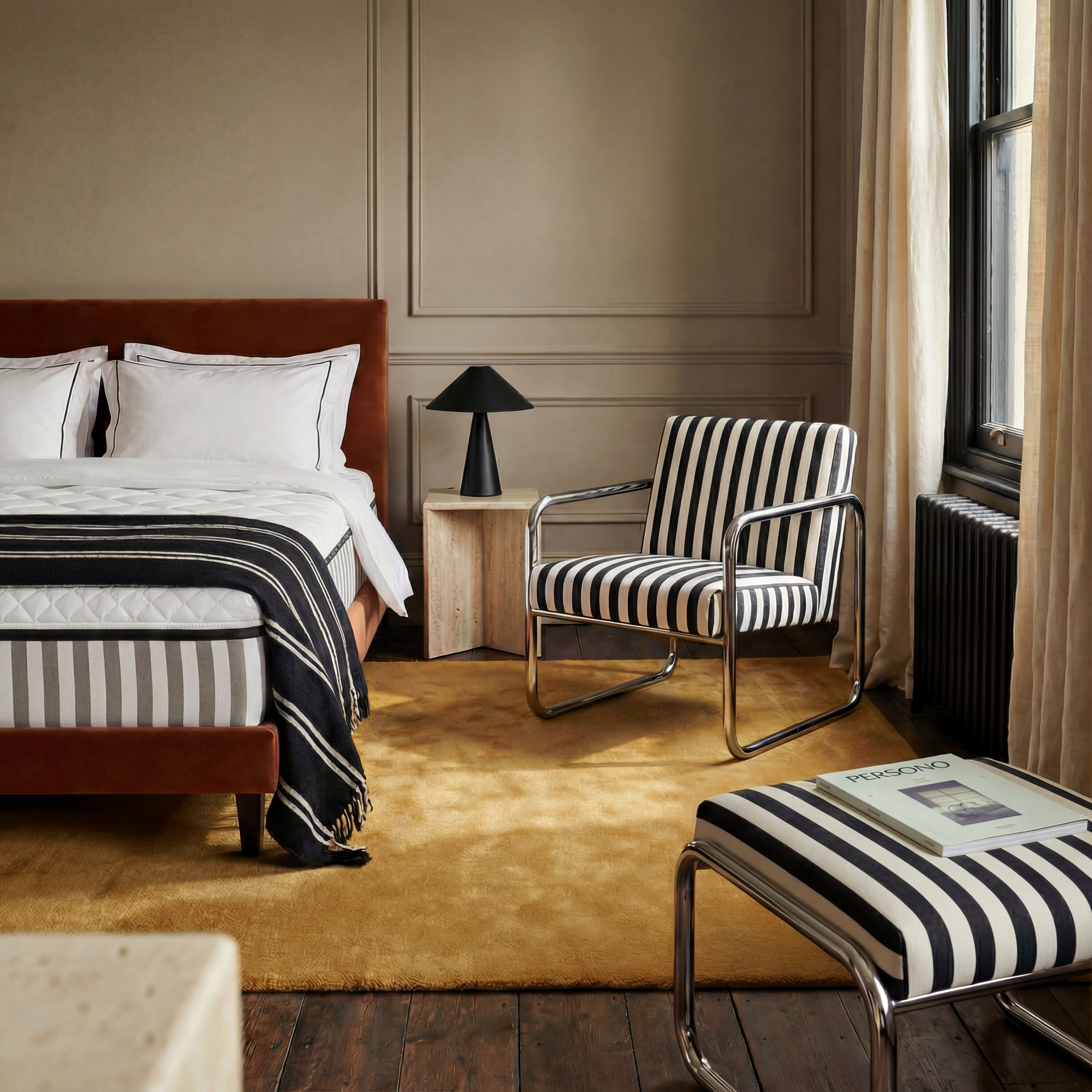 quarto moderno decorado com cama persono e colchão de gama lata para descanso personalizado