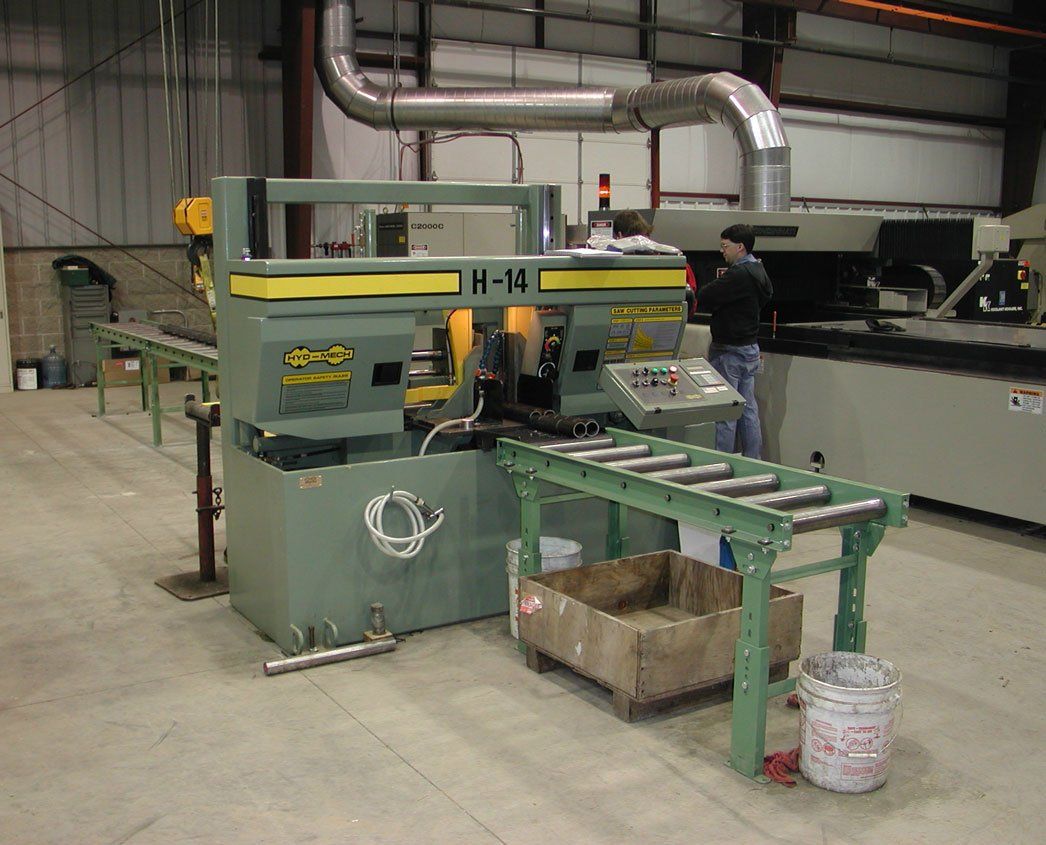 Saws Equipment - Operating saws machine in Springfield, OH