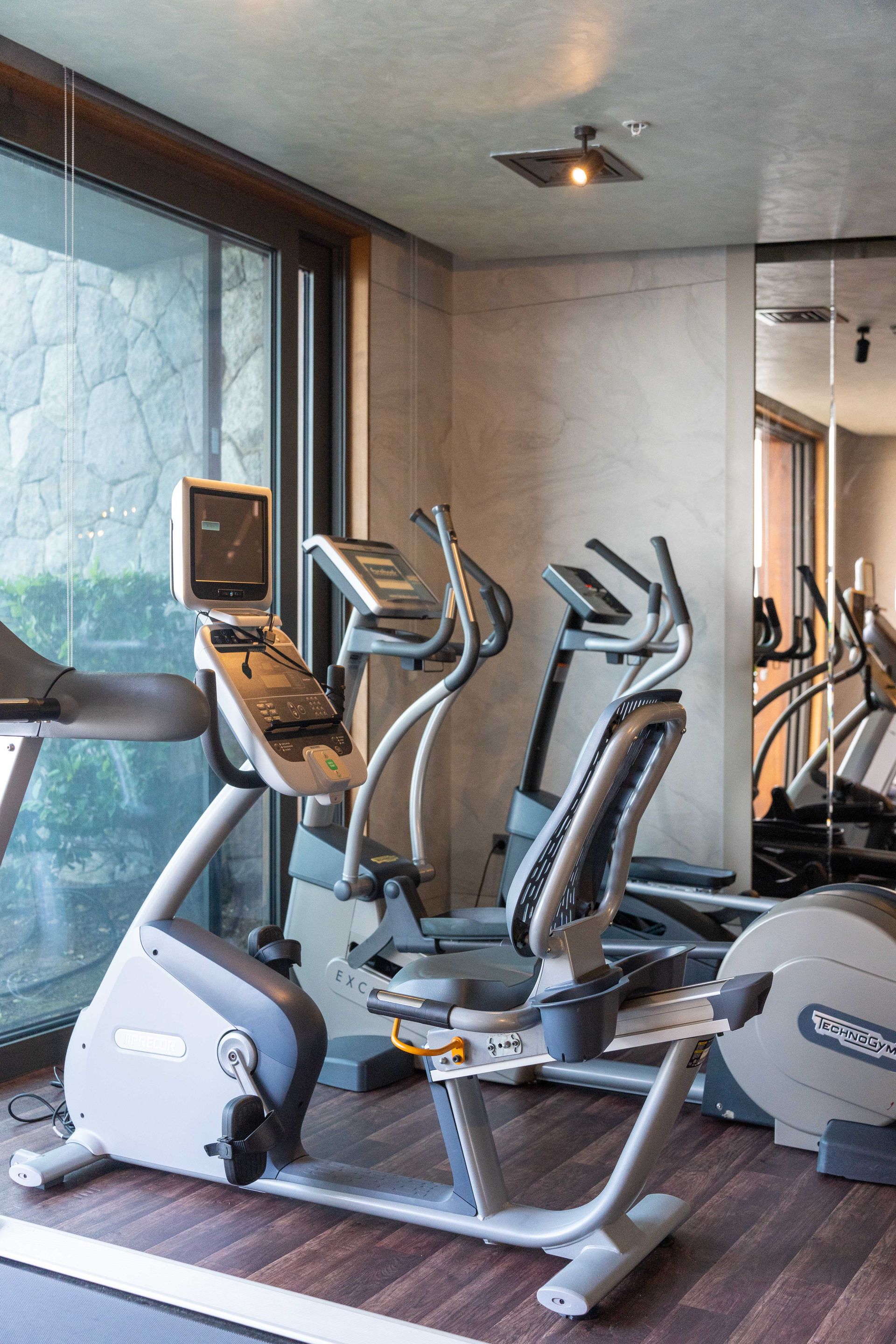 Root Redrock Yalikavak