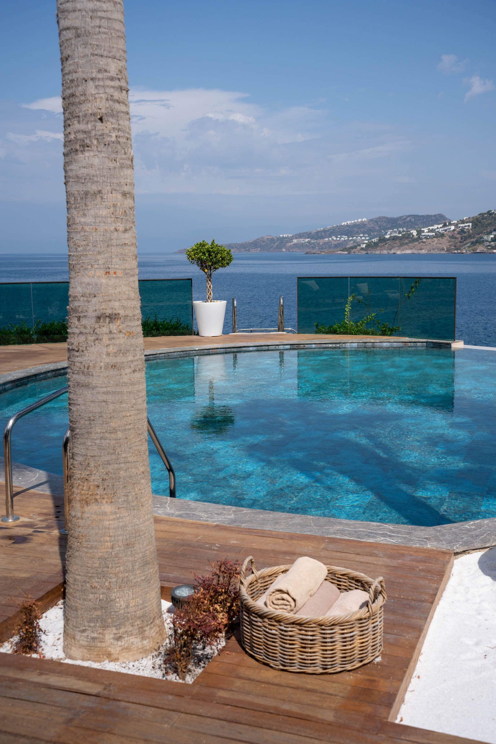 Root Redrock Yalikavak