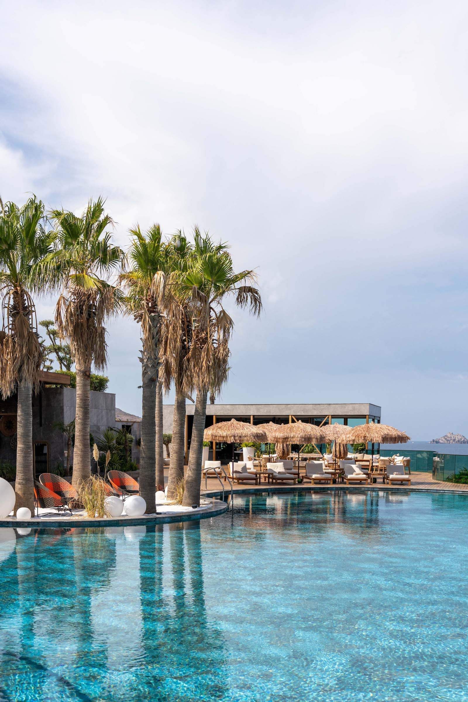 Root Redrock Yalikavak