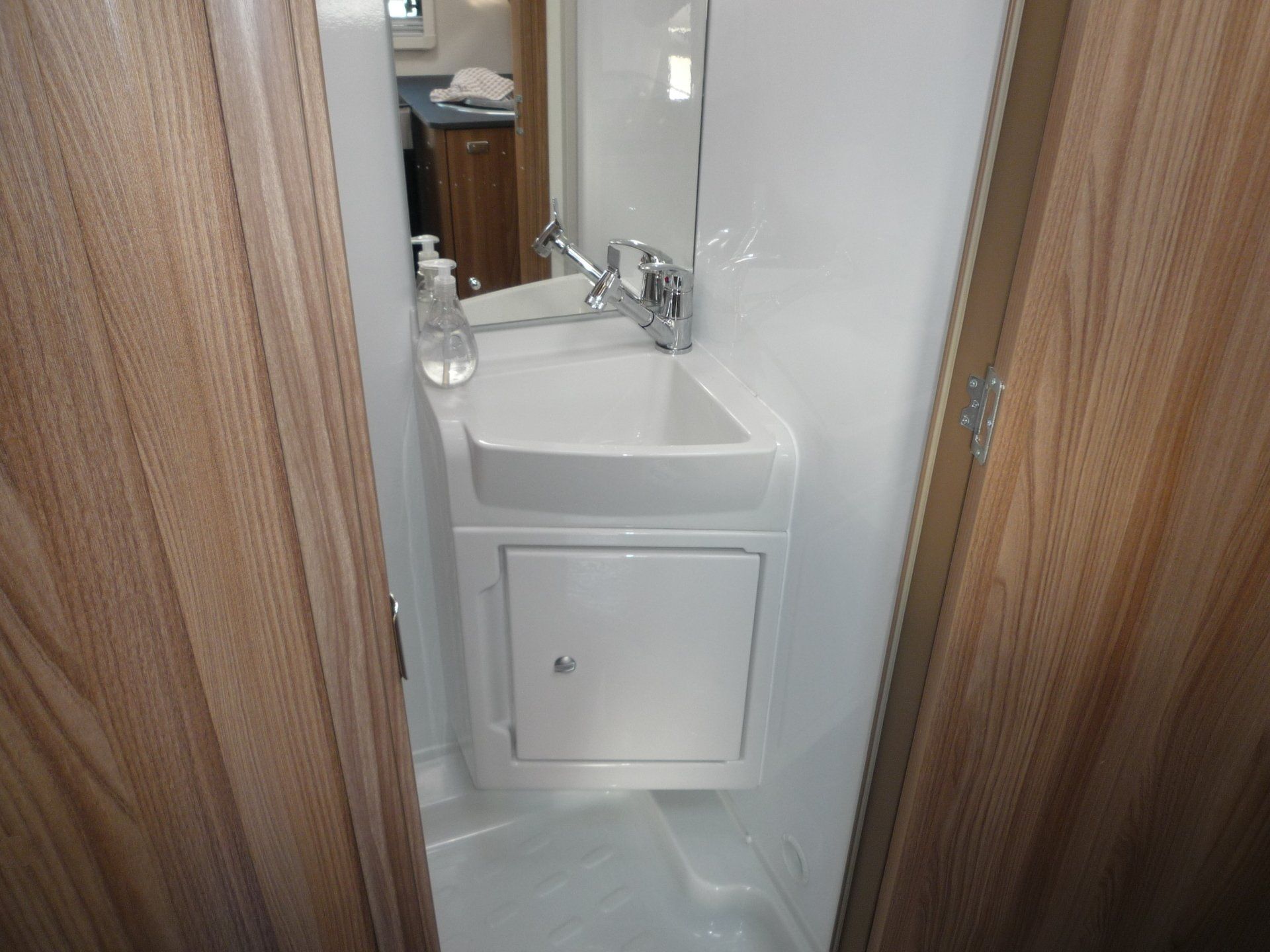 Motorhome bathroom image