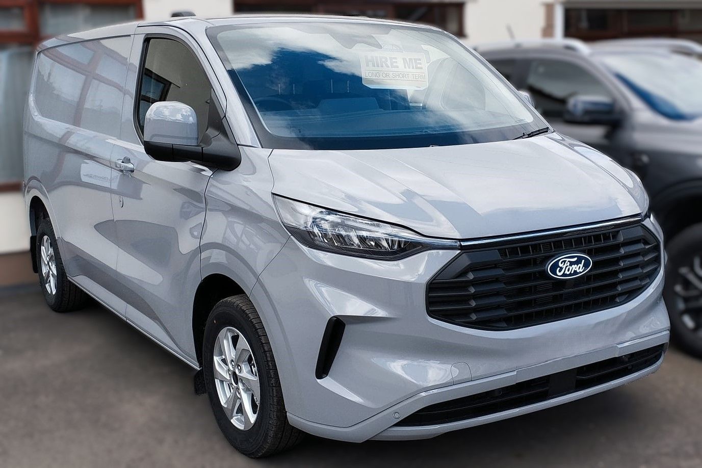 Medium van hire. Ford Transit Custom Limited