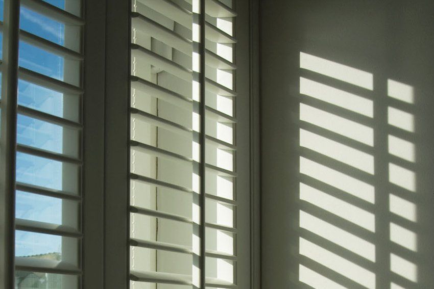 PLANTATION SHUTTERS