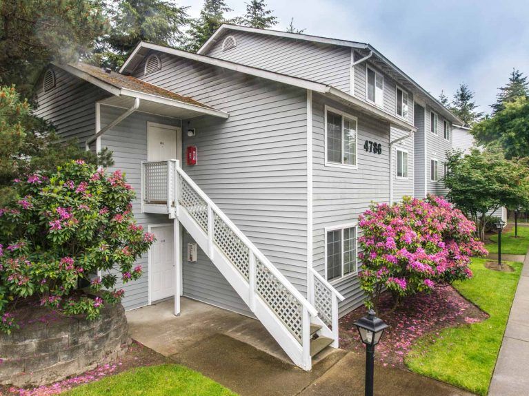 Parkhurst Apartments