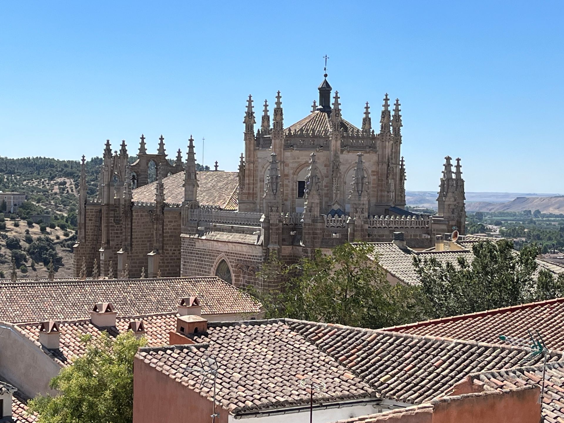 A large building with a dome on top of it