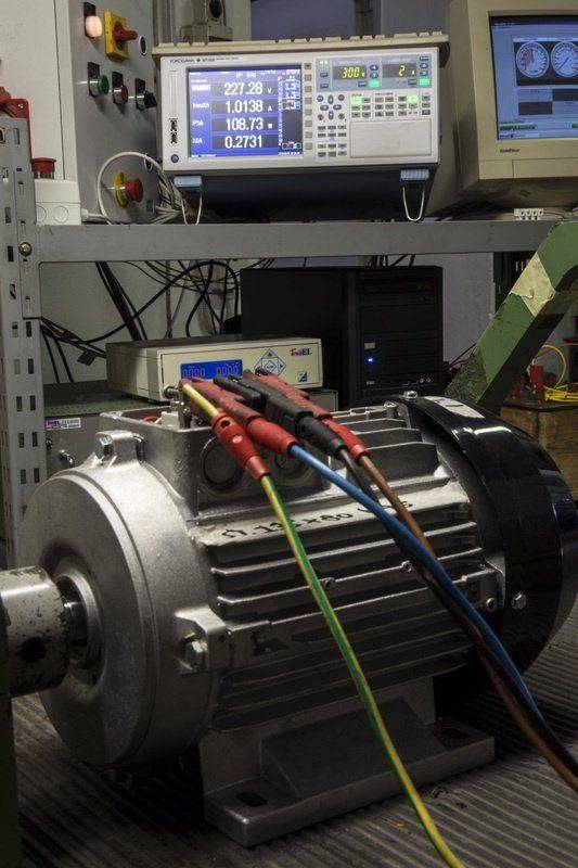 Motore elettrico speciale con cavi