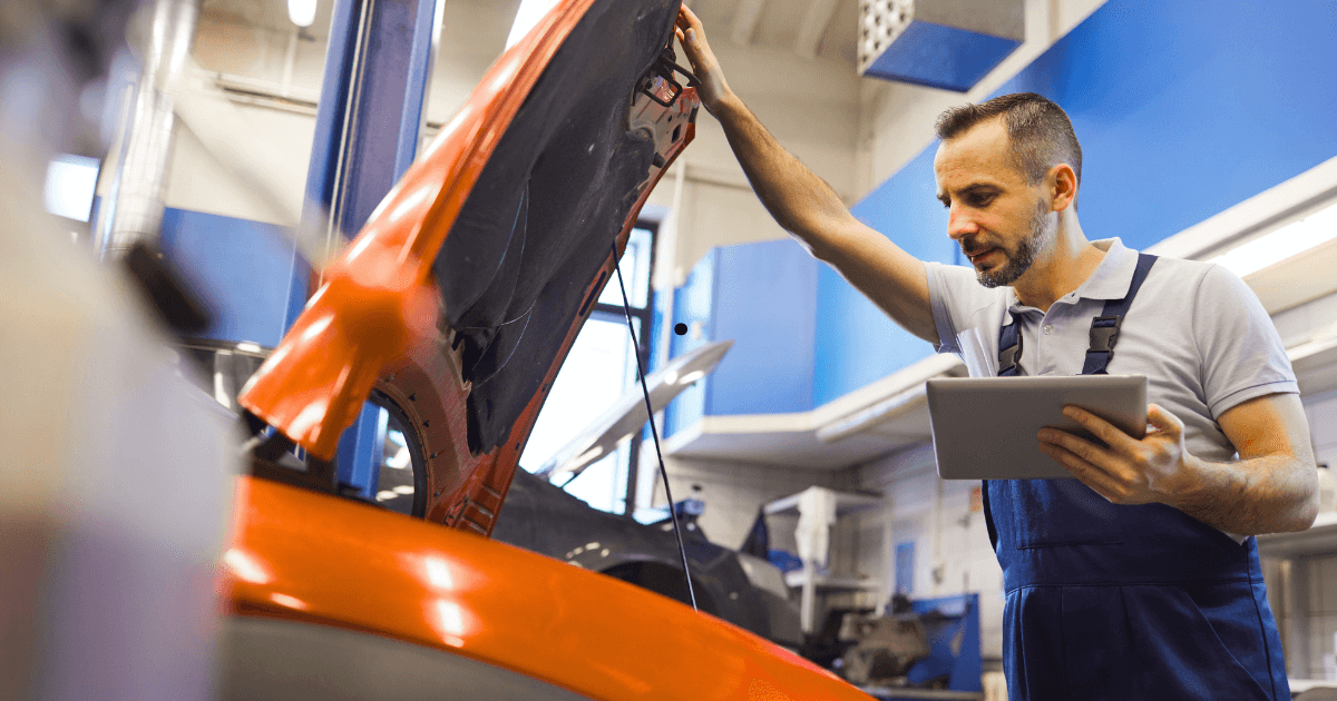 a mechanic doing a pre-purchase inspection