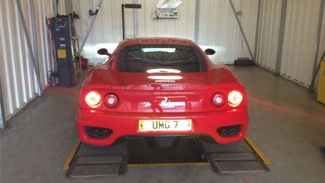 red car