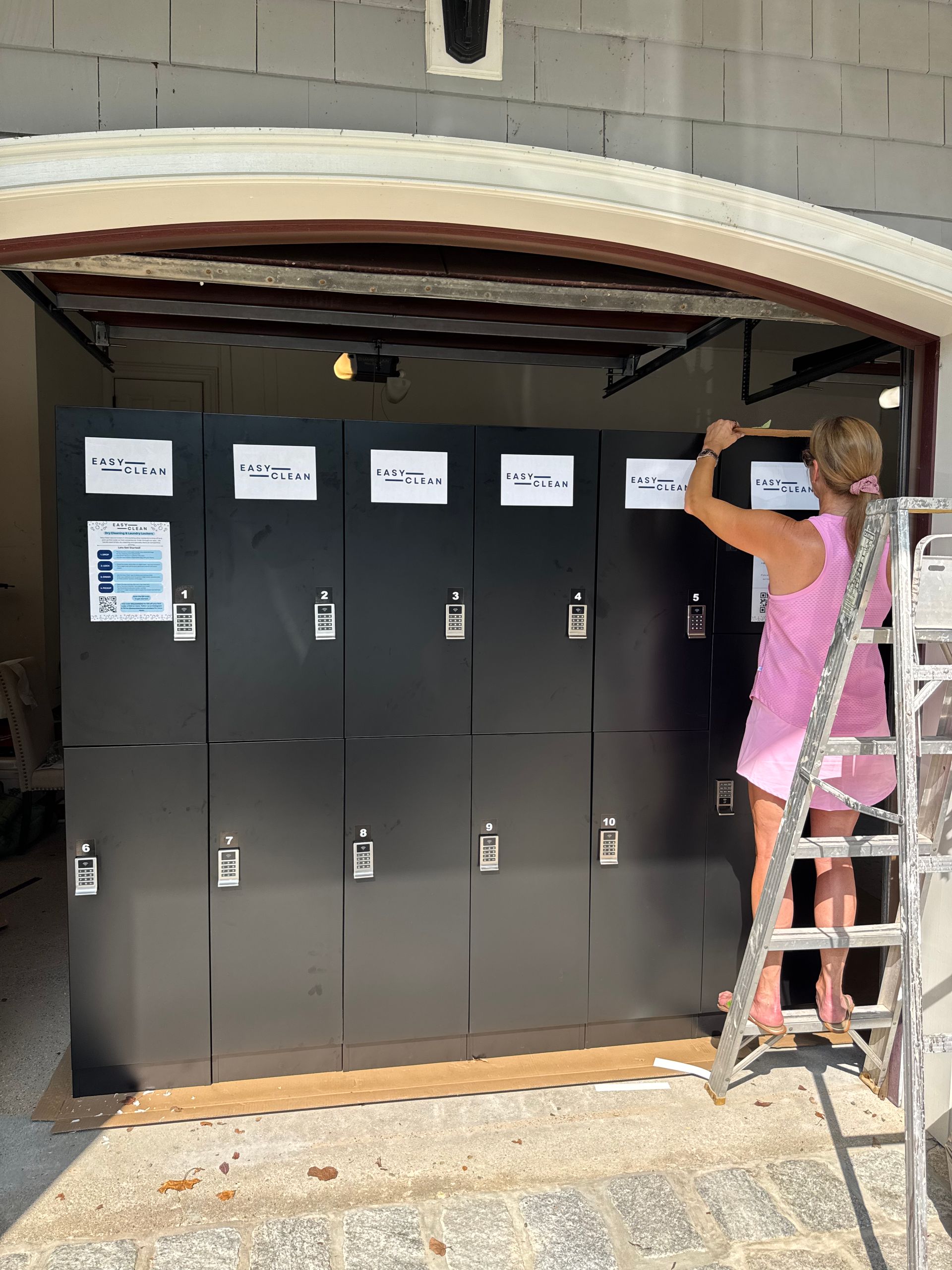 Easy Clean Laundry Lockers