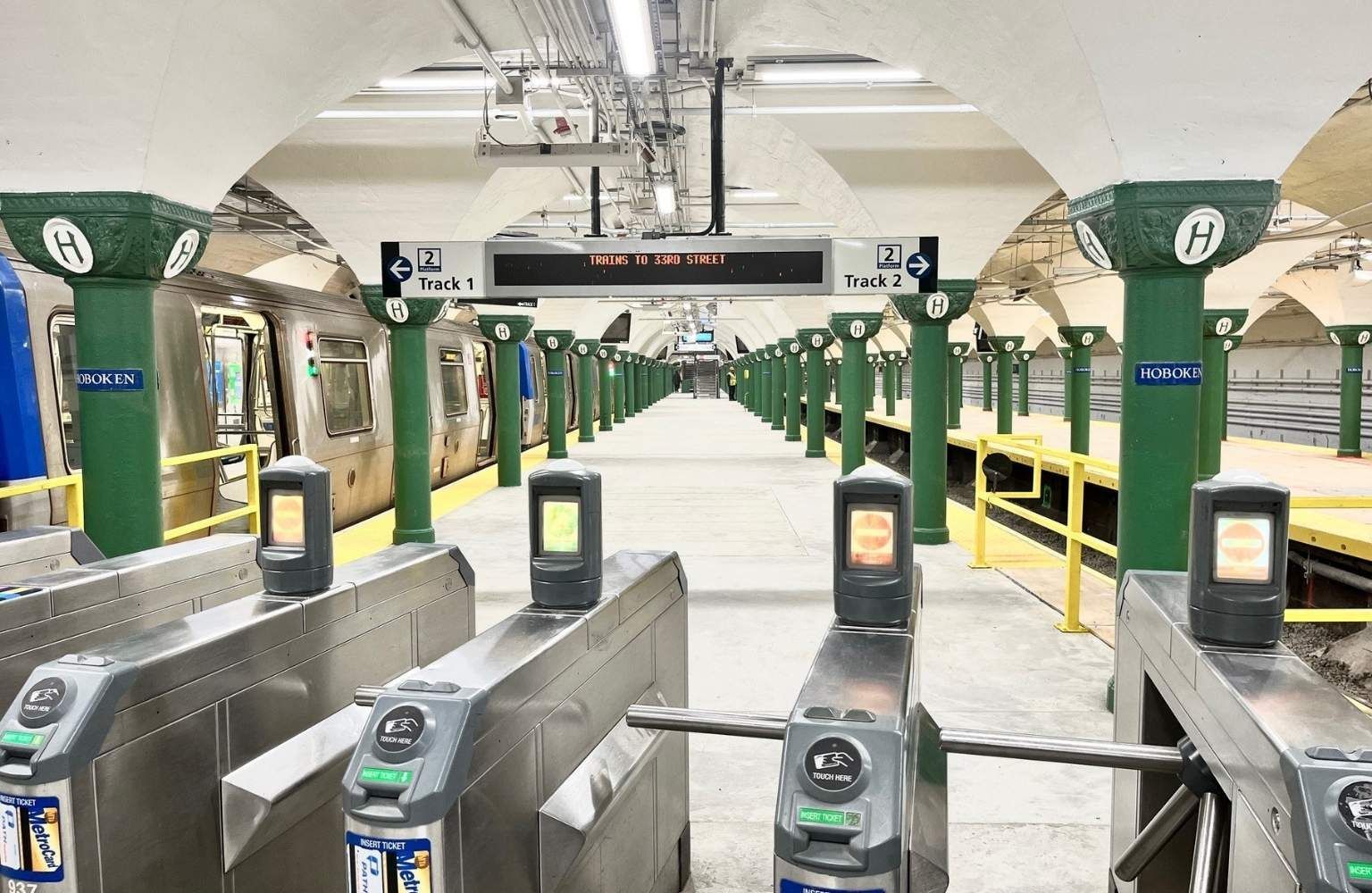 Easy Clean Laundry Lockers