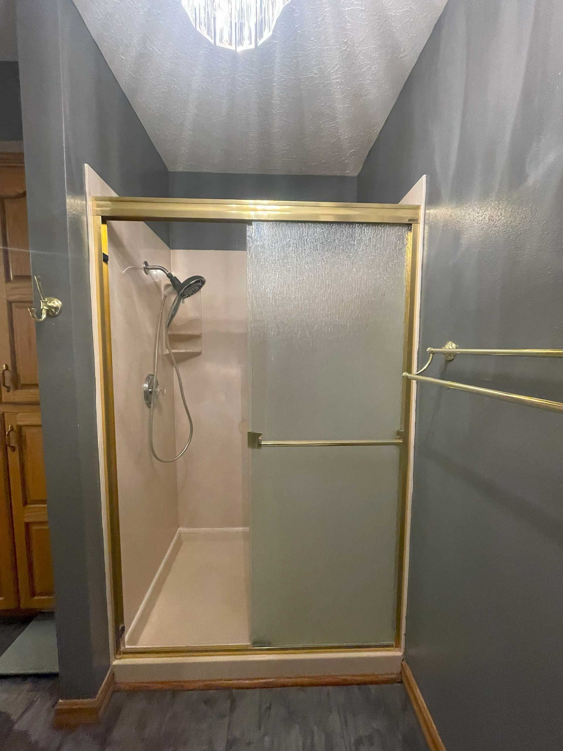 Bathroom Designers & Remodeler, Bath Remodeling & Renovation, Shower Installation & Replacements