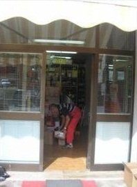 entrata del negozio dell'elettrauto