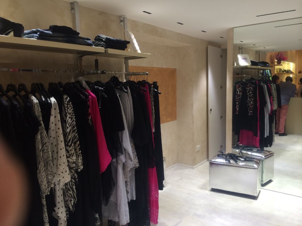 Ristrutturazione negozio di vestiti