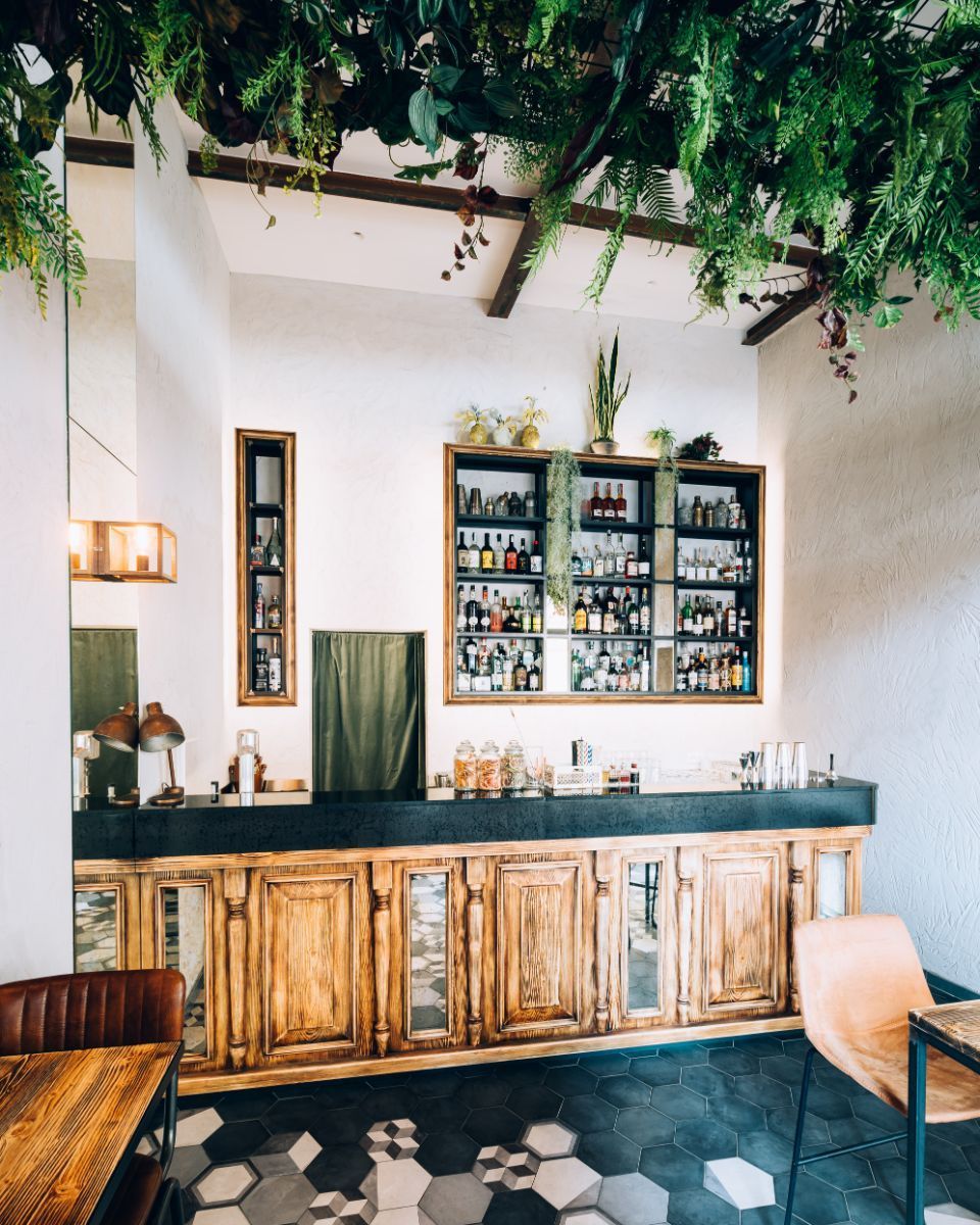 Ristrutturazione ad uso commerciale