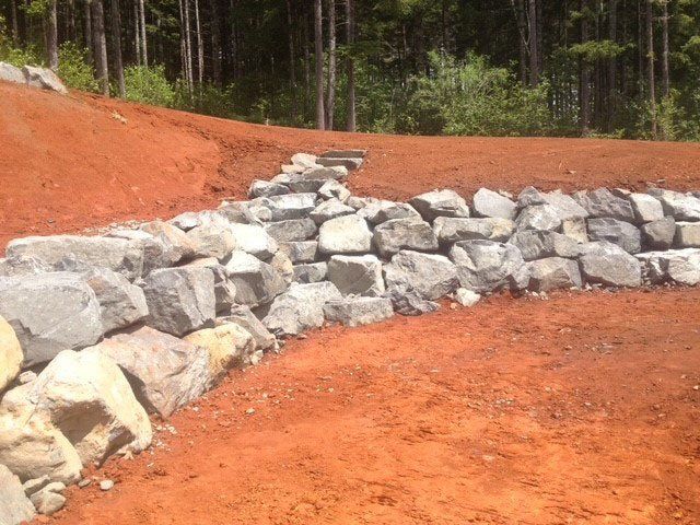 Basalt Rock Retaining Wall — Eugene, OR — Braun Excavating Inc.