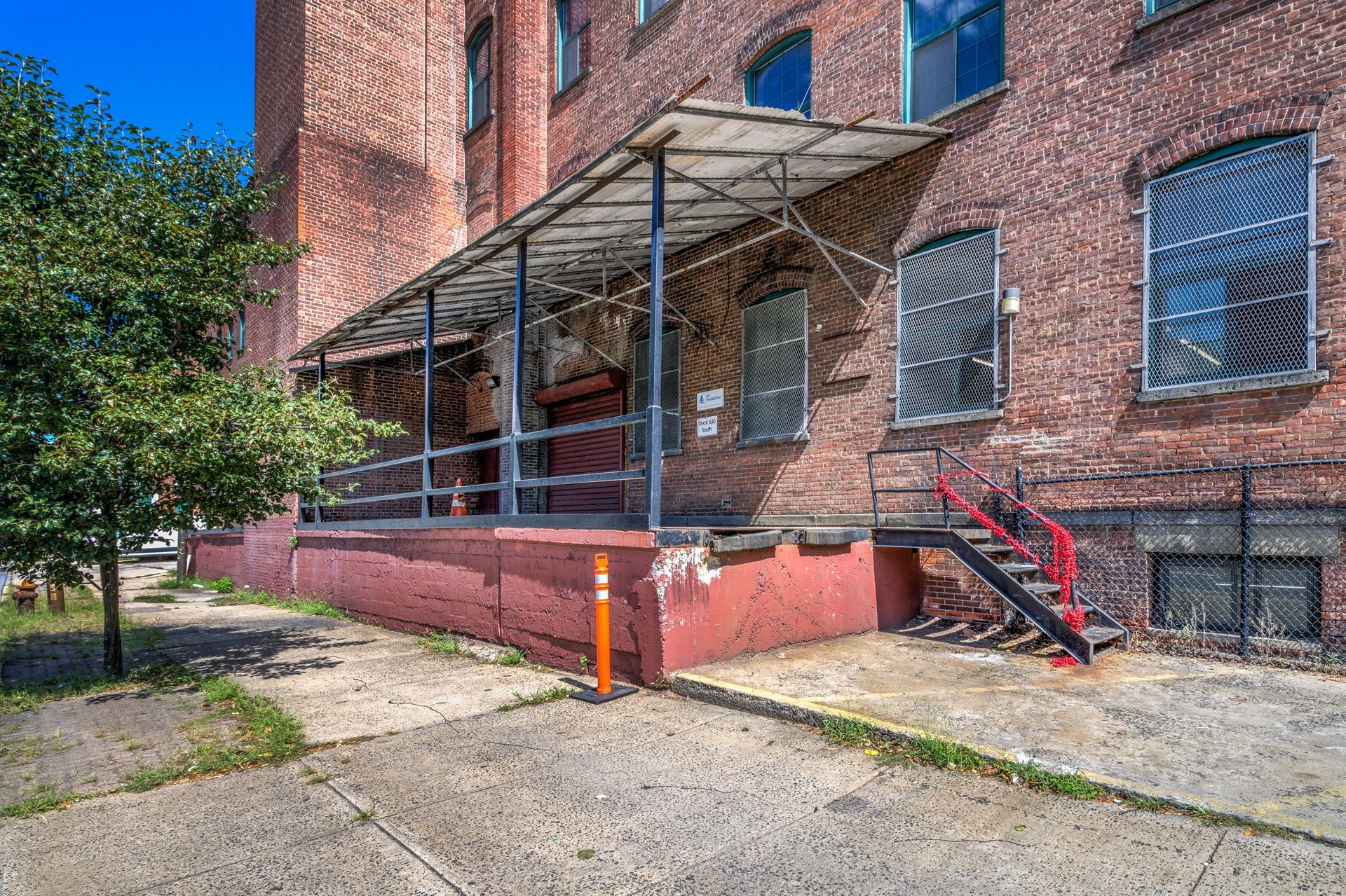 The Weaving Building