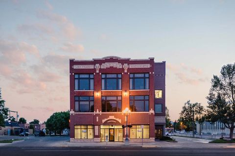 Lee Forest Building