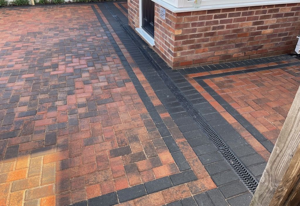 SJ Driveways & Patios block paving specialists