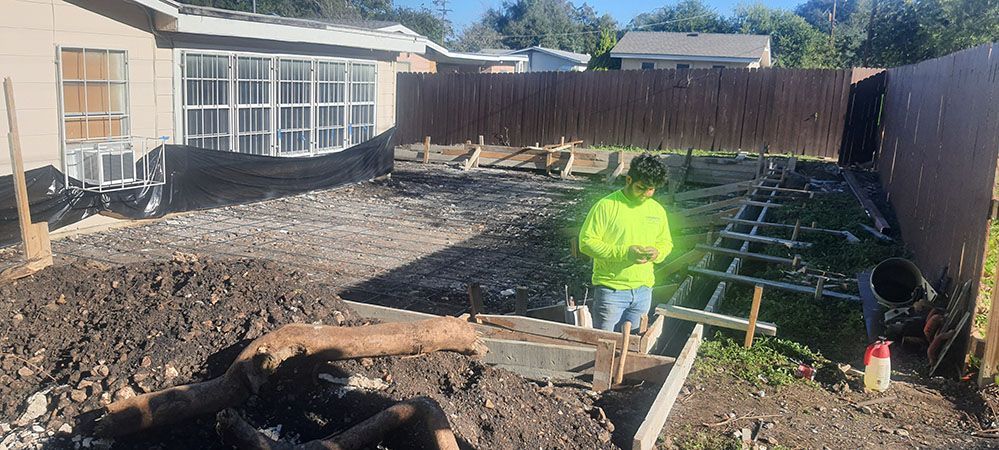 Building front yard foundation