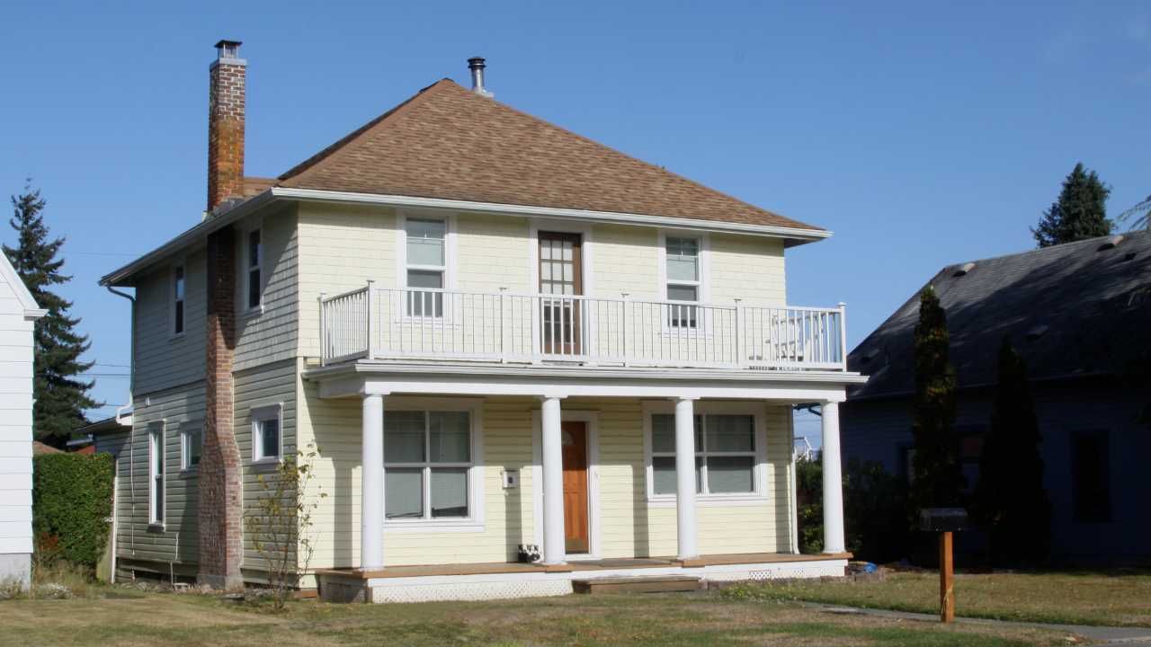 Prepping painting older homes