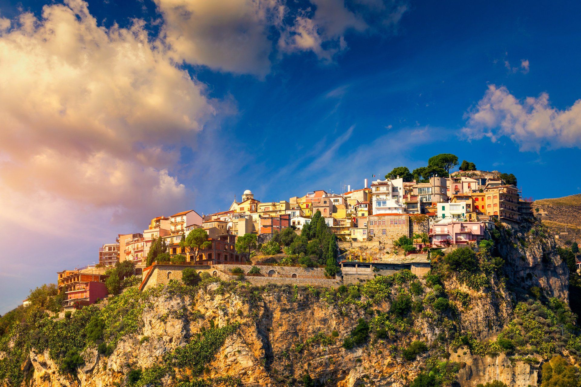autista con auto a noleggio
