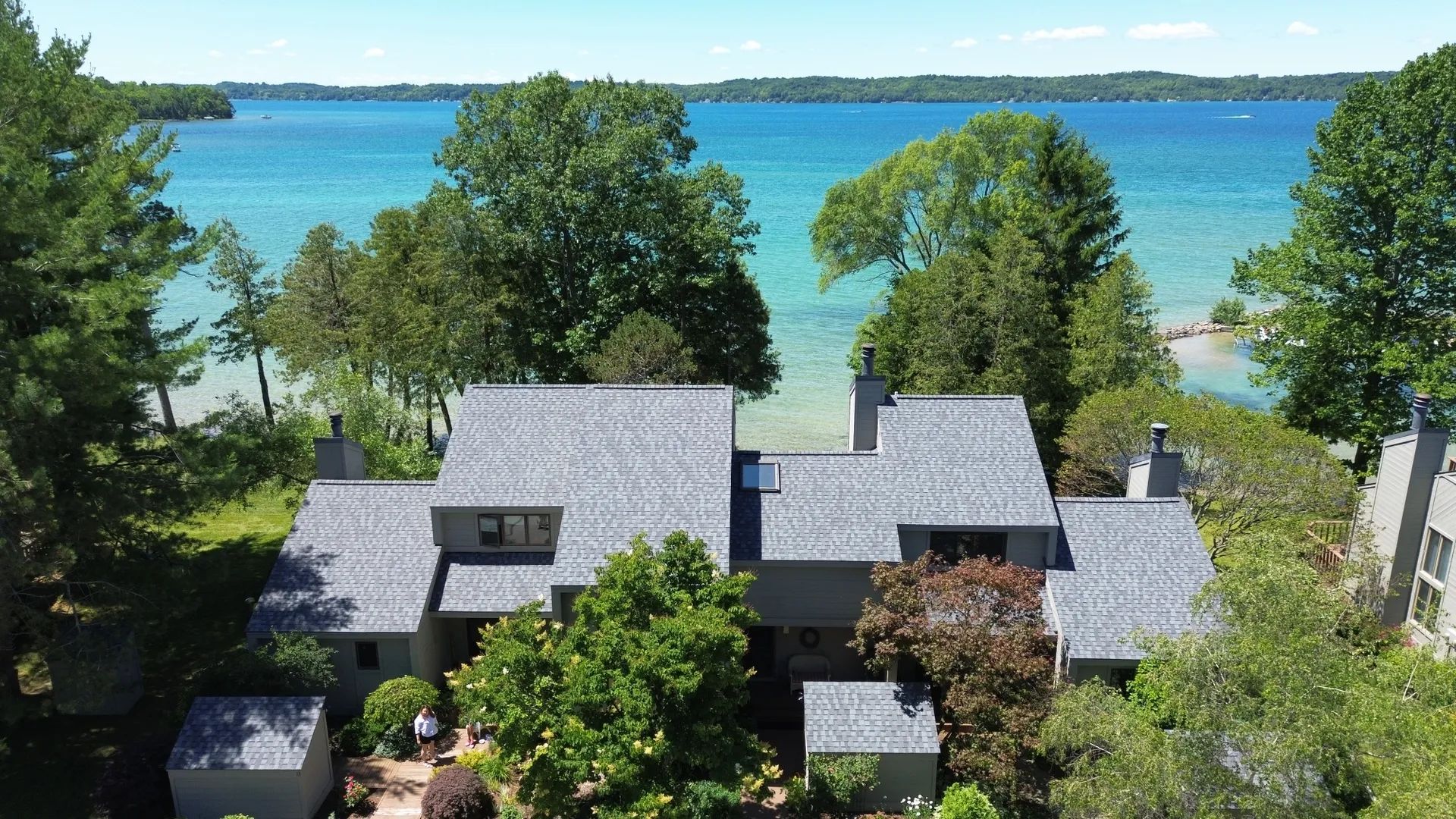 roofing services  1
