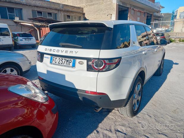 Land Rover Discovery bianco in vendita a Palermo