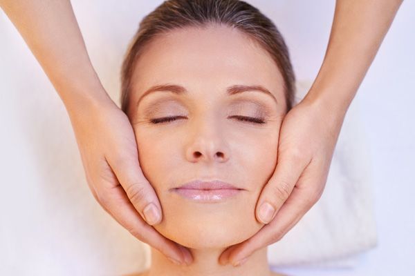 HydroDerm Facial