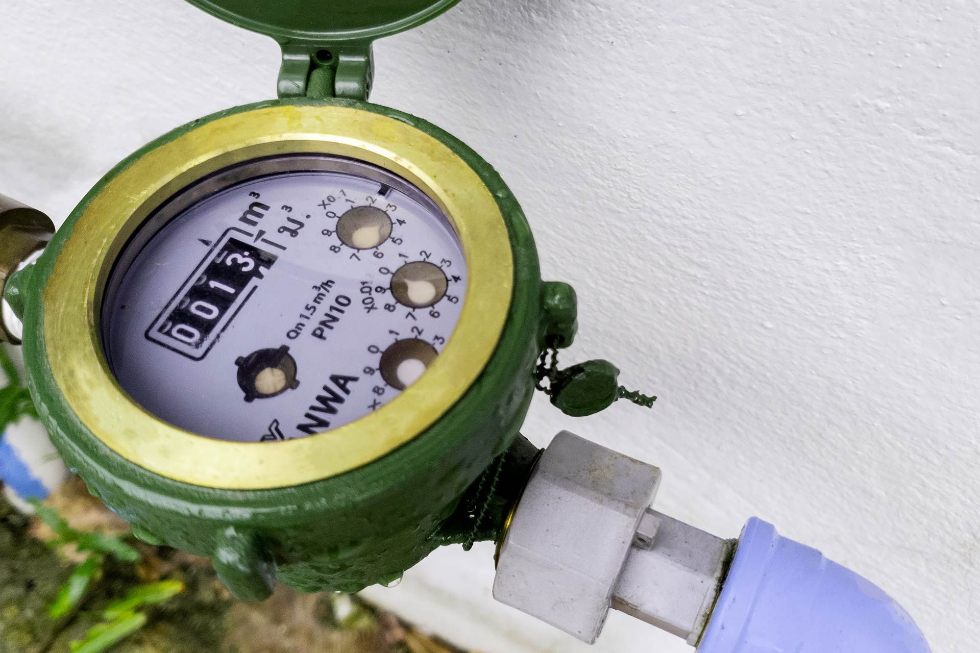 Why Does My Water Meter Keep Spinning Superior Plumbing