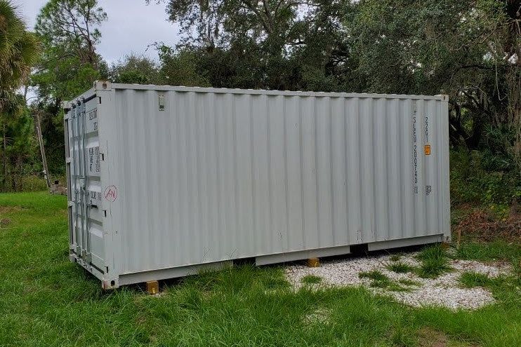 20 foot cargo container in Tampa