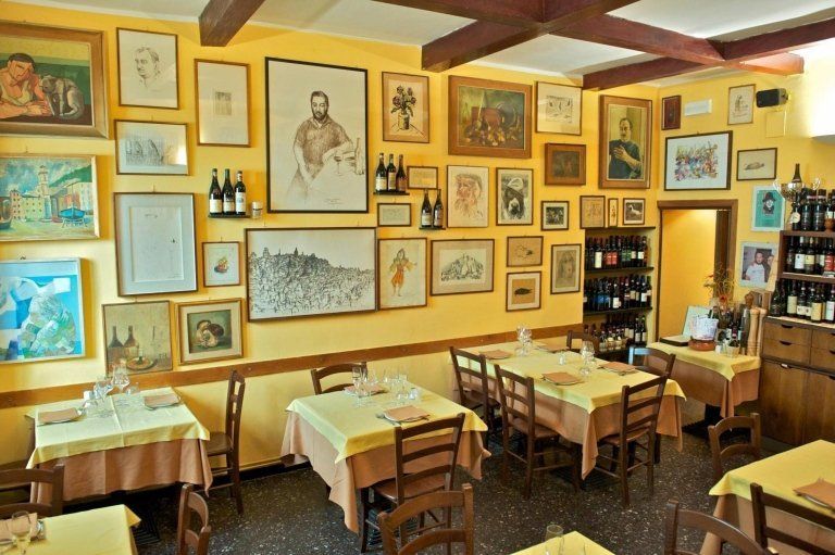 salone interno dell'osteria