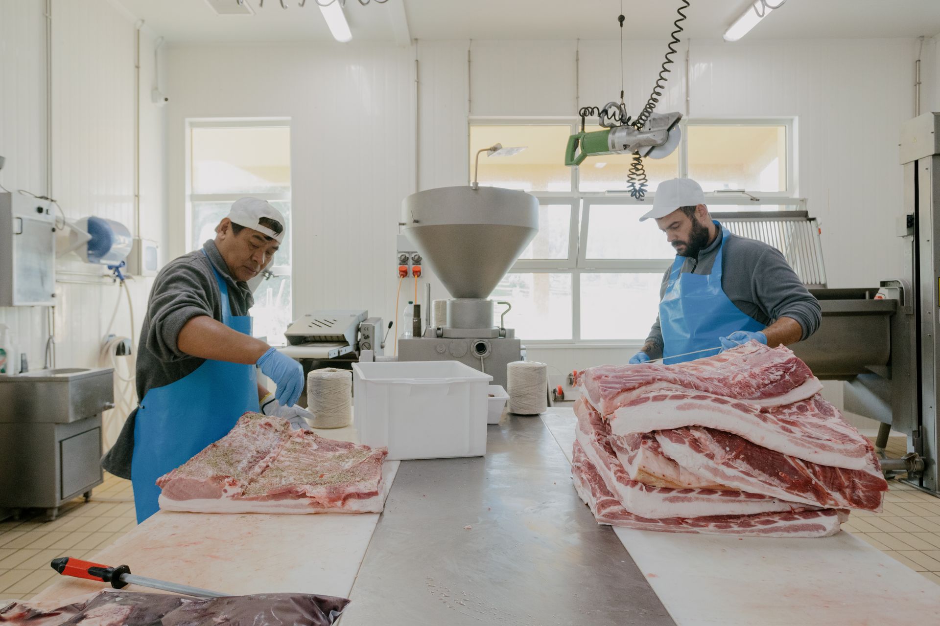 laboratorio di lavorazione carbe