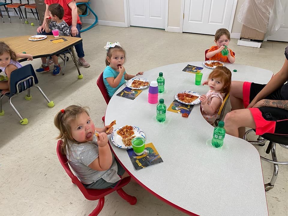 children's lunch at doni martin center